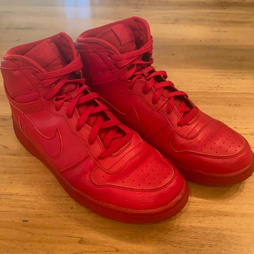 Nike leather dunks